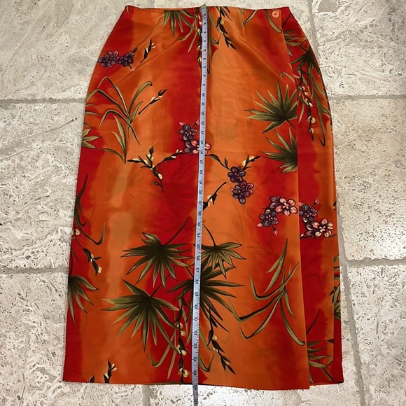 Pennington’s wrap skirt - Picture 3 of 4